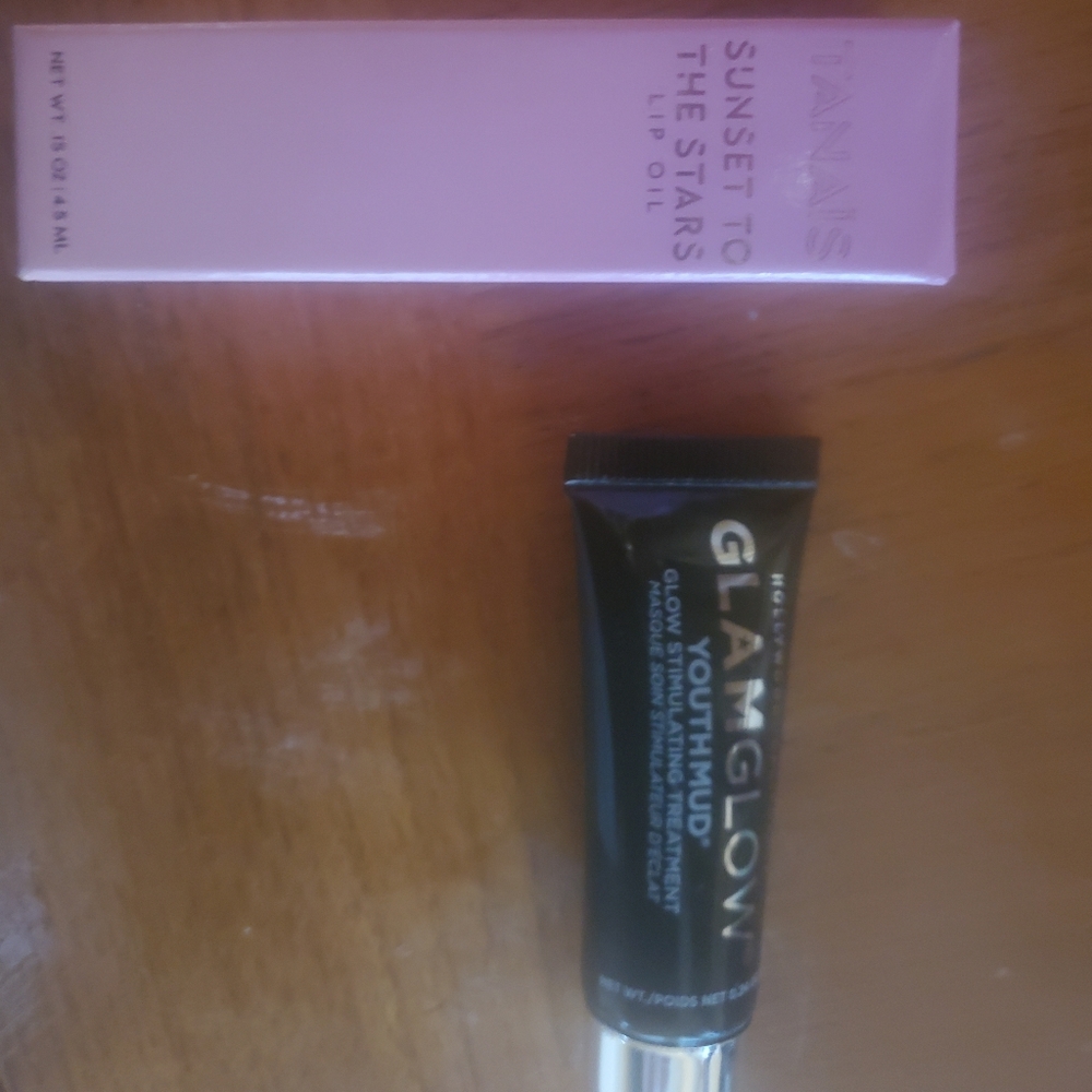 Makeup bundle - Picture 5 of 7
